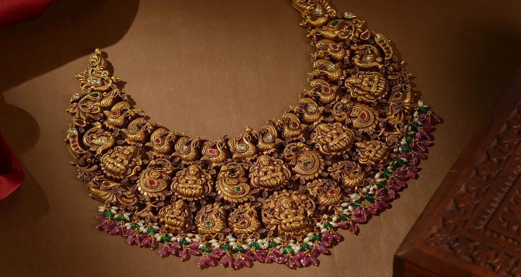 Flaunt these Antique Jewellery Pieces Everywhere You Go